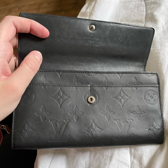 LOUIS VUITTON Monogram Empreinte Wallet - Picture 6 of 13